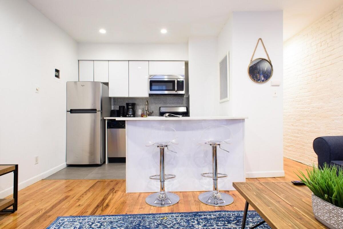 26-4b Newly Furnished 1br W&d Courtyard