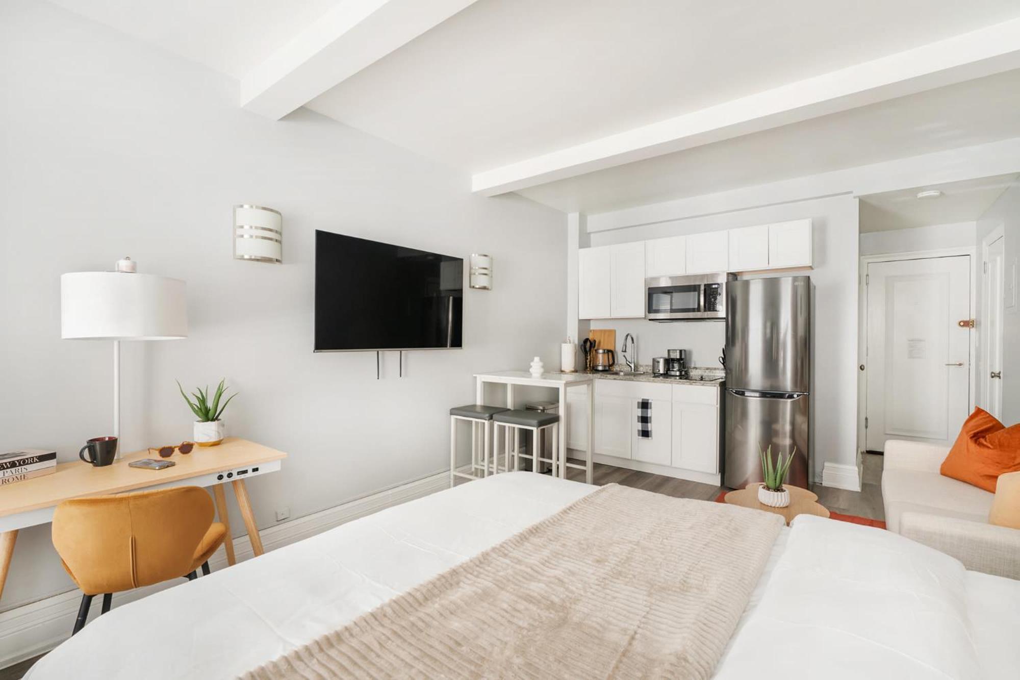 73-205 New Uws Doorman Gym Apartment *