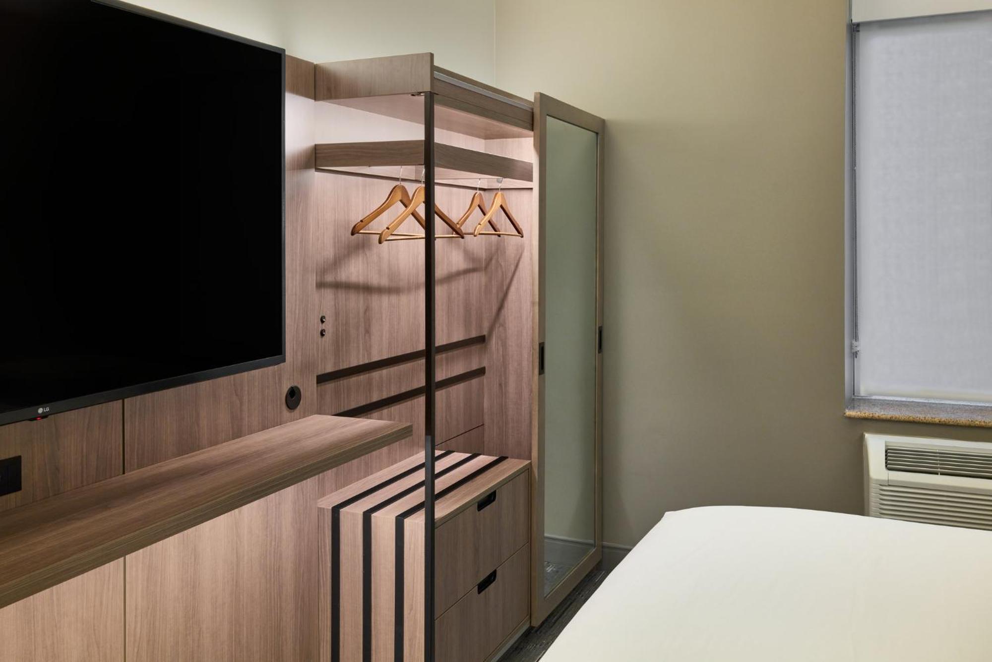 Holiday Express City Chelsea By Ihg Hotel New York