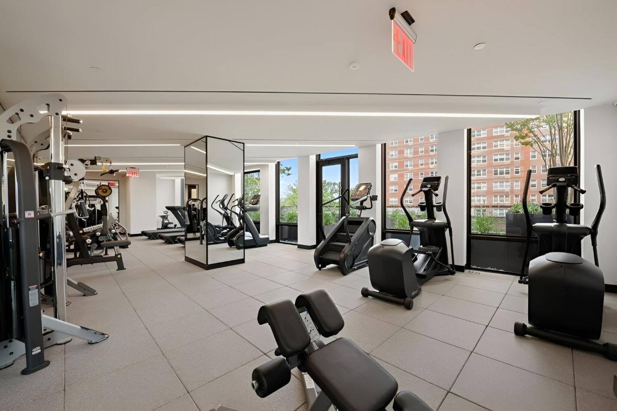 Luxury Meets Comfort Upscale In Brooklyn Apartment New York
