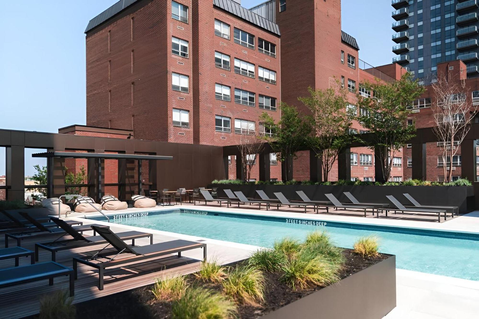 Posh With Luxe Amenities In Prime Location! New York