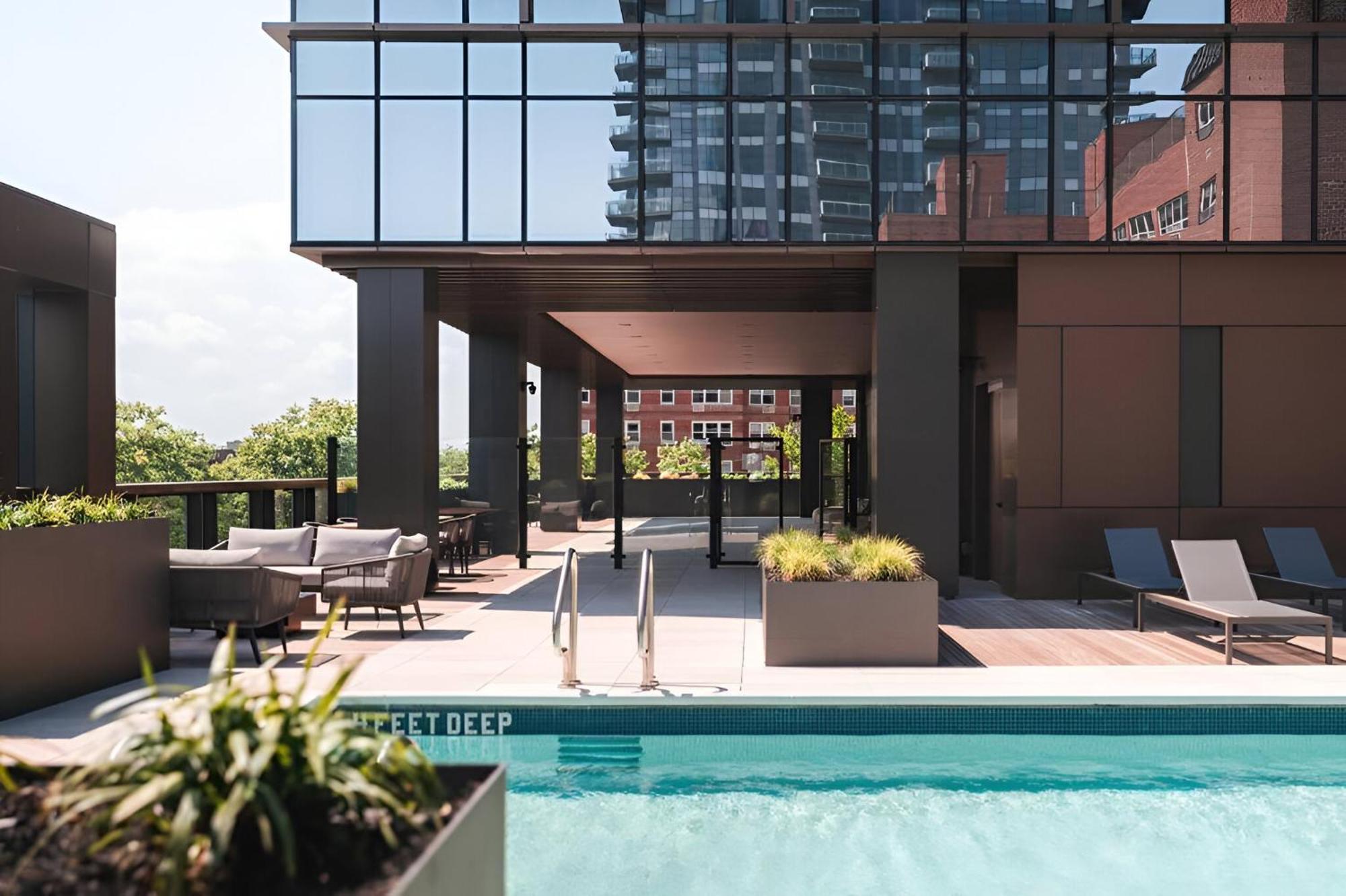 Posh With Luxe Amenities In Prime Location! Apartment New York