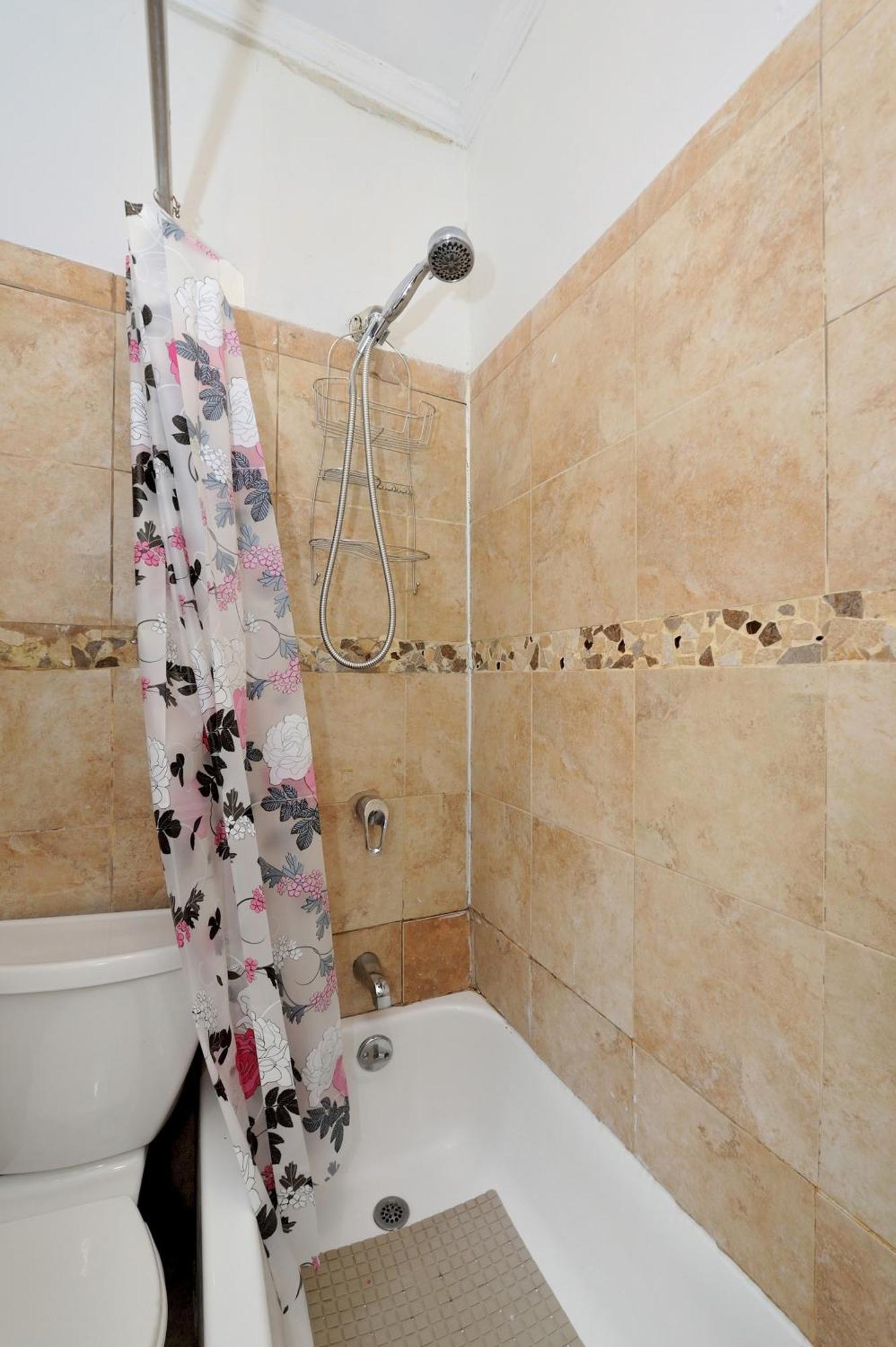 Charming 2br Near Times Square Apartment *