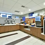 Holiday Inn Express Staten Island West, An Ihg Hotel