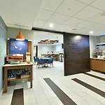 Holiday Inn Express Staten Island West, An Ihg Hotel