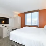 Holiday Inn Express Staten Island West, An Ihg Hotel