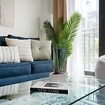 809-3A 1Br Columbus Circle Elevator W&D