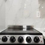 1597-8 Luxury Studio Upper East Side W&D