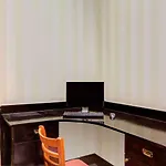 Hillcrest Hotel Near Jfk Airtrain