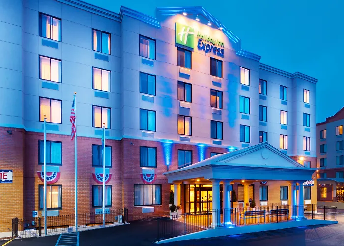 Holiday Inn Express Staten Island West, An Ihg Hotel