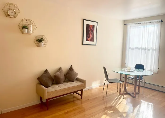 Stunning, Spacious House In Brooklyn, Nyc!
