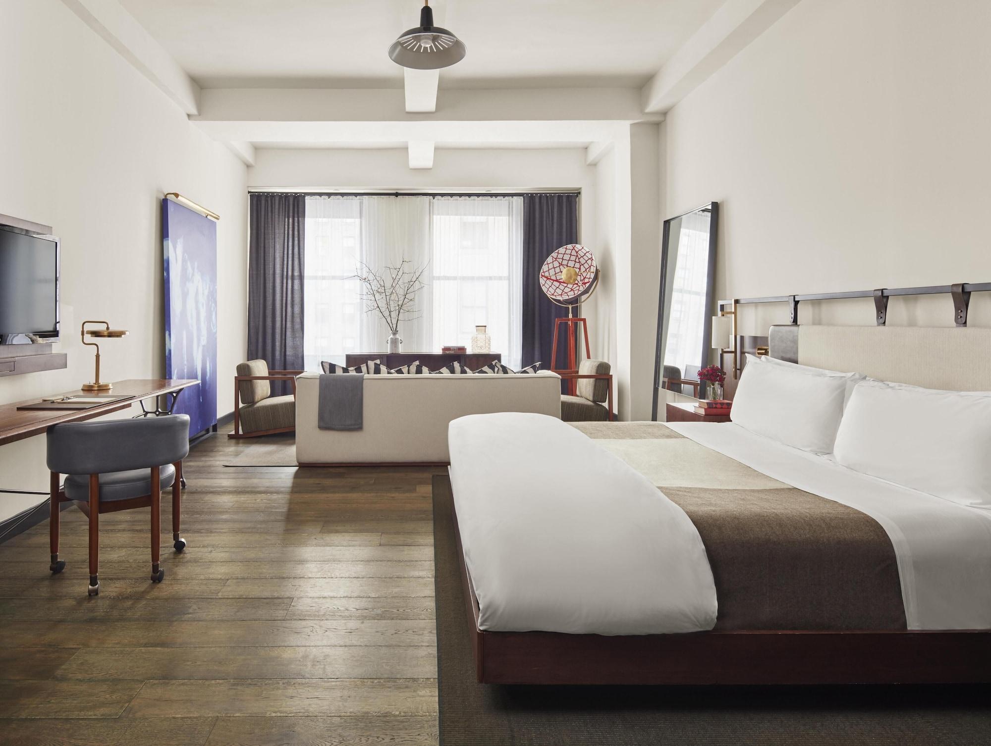 Hotel Refinery -