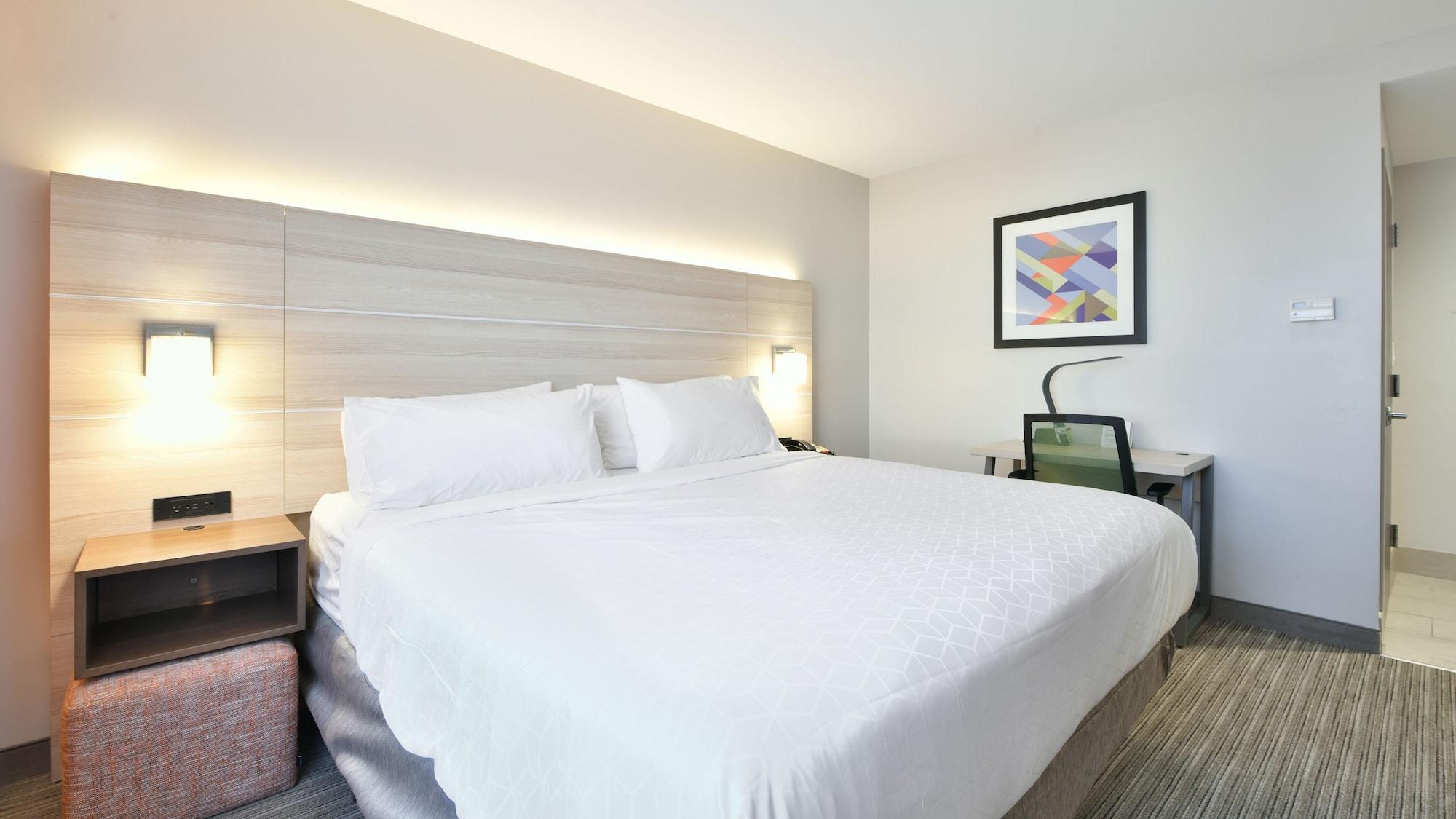 Holiday Express Staten Island West, An Ihg Hotel 3*