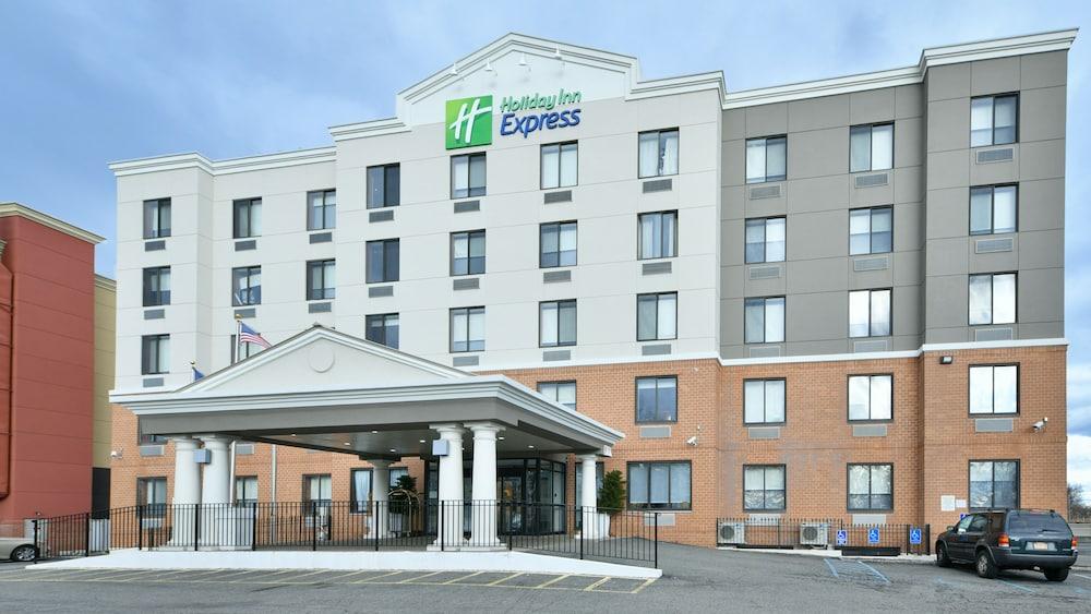 Holiday Express Staten Island West, An Ihg 3* New York