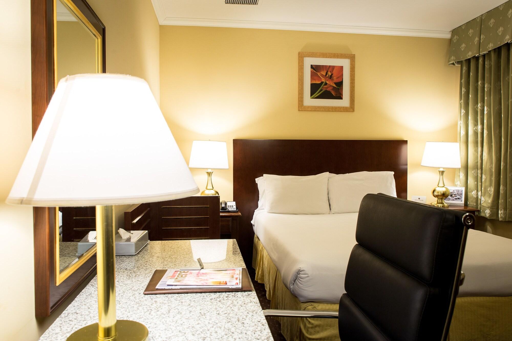 Stanford Hotel 3*