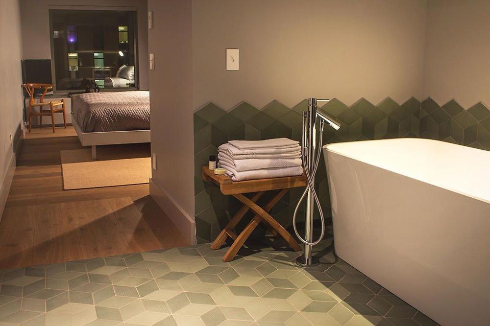 120les House Apartment New York