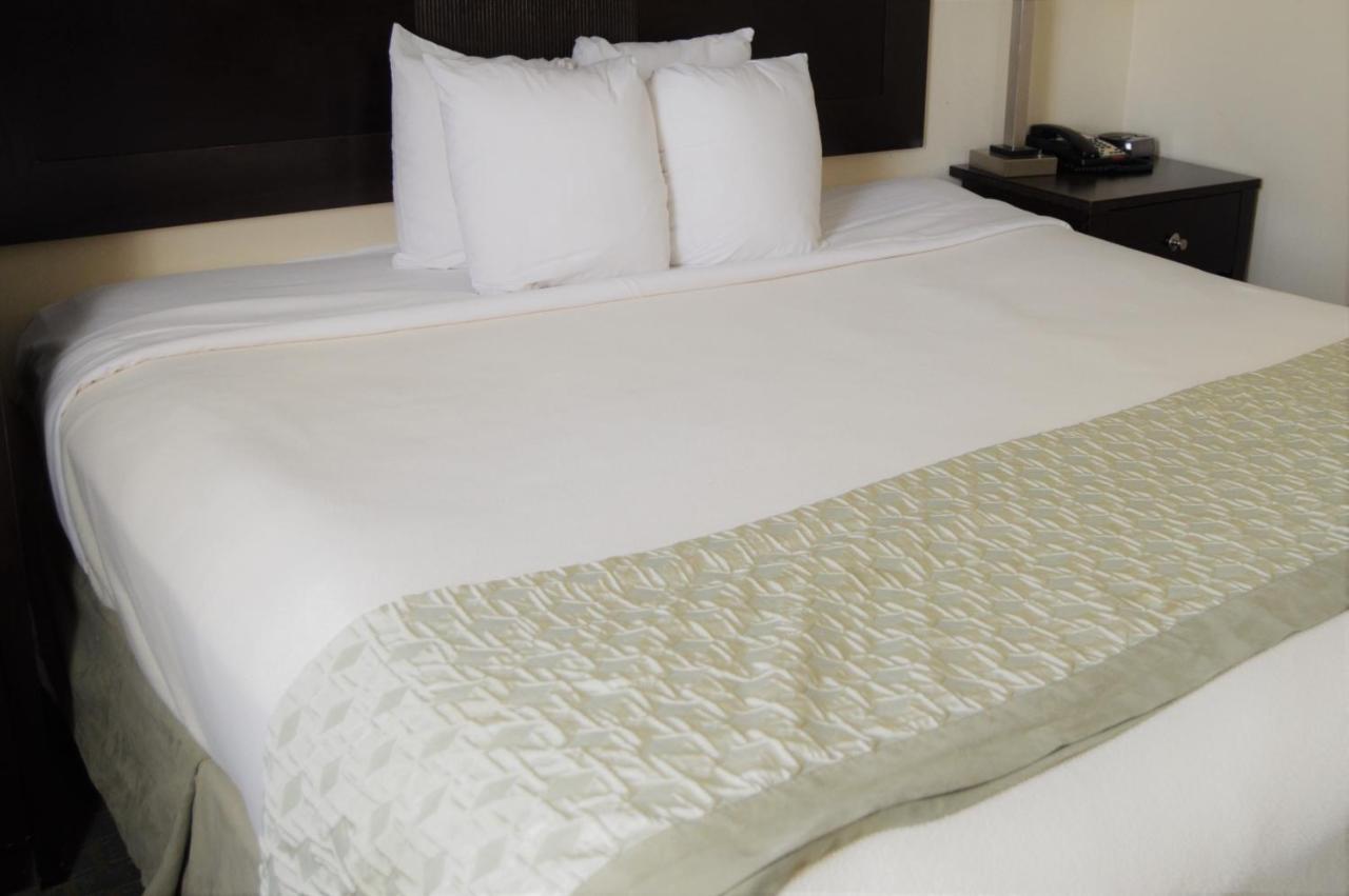 Hotel Hillcrest Near Jfk Airtrain