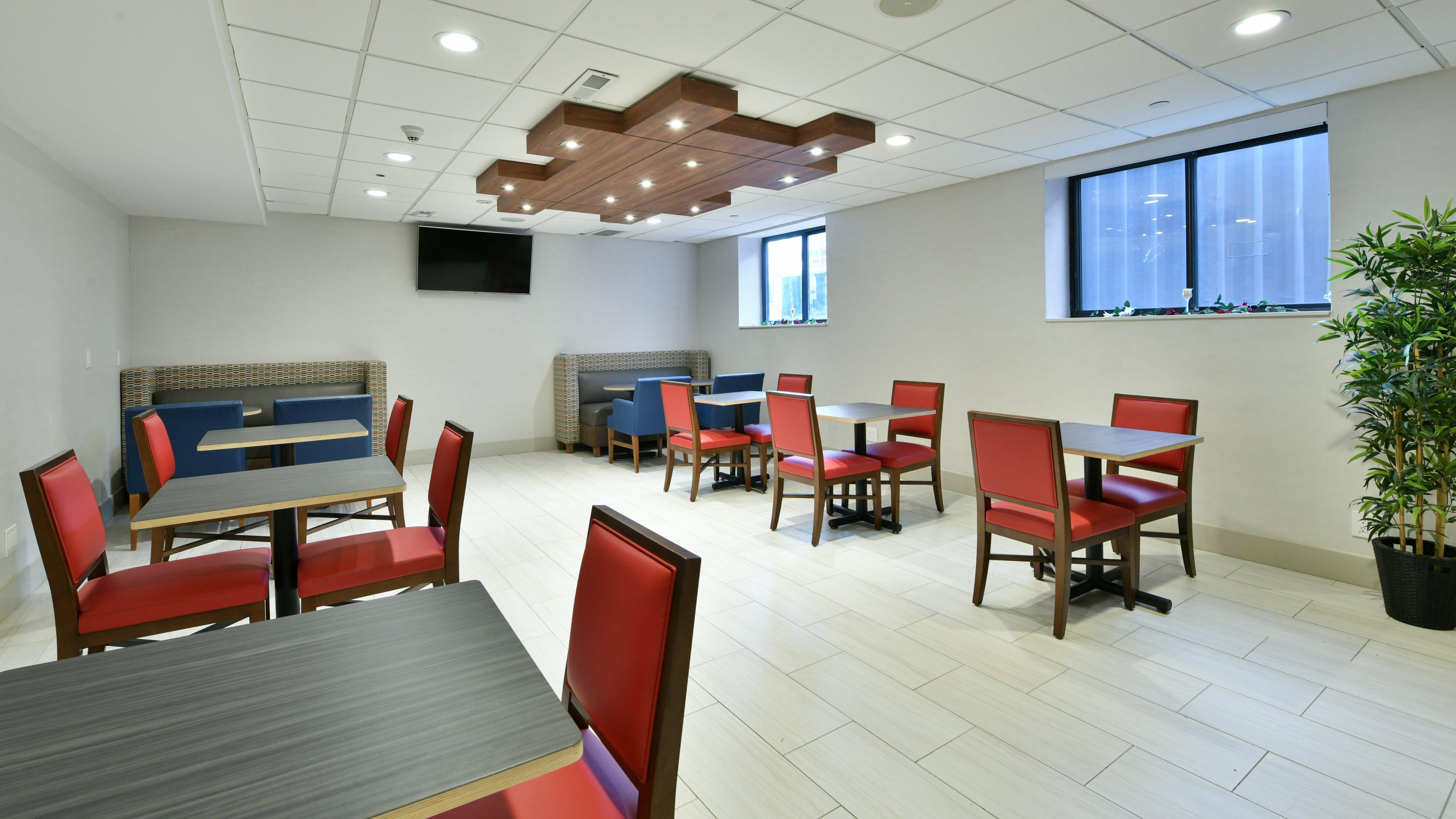 Holiday Express Staten Island West, An Ihg
