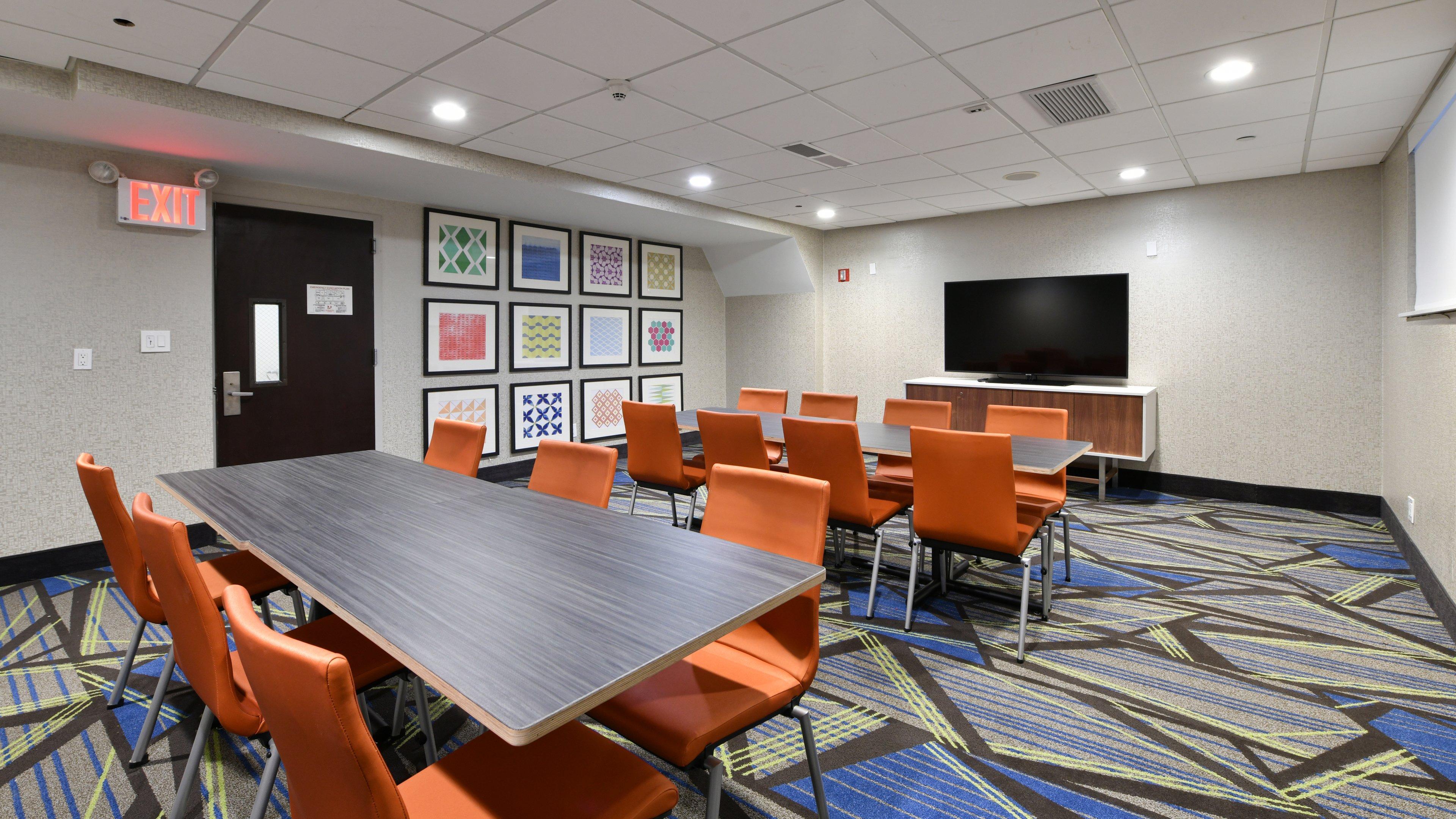Holiday Express Staten Island West, An Ihg Hotel 3*
