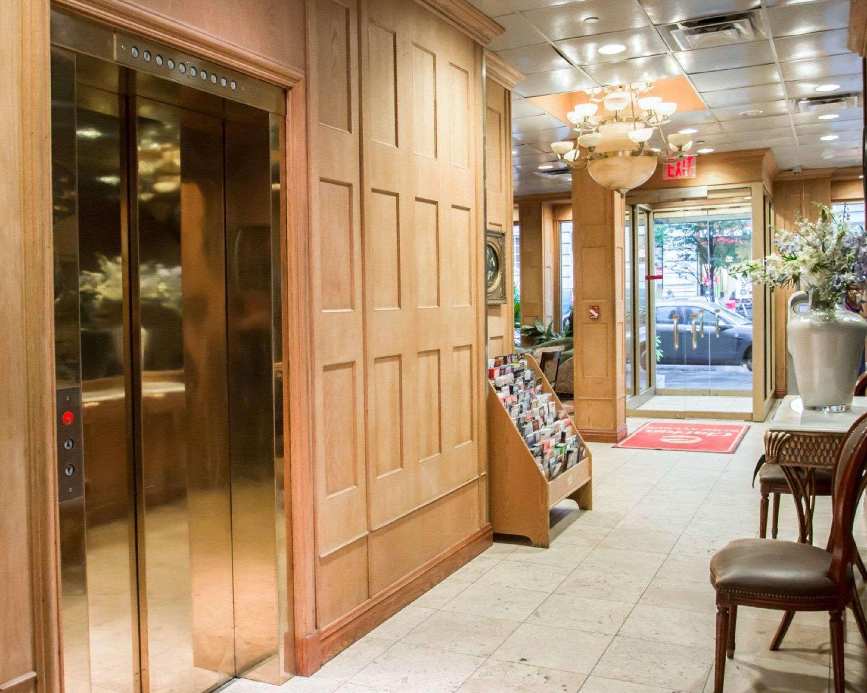 Clarion Park Avenue Hotel
