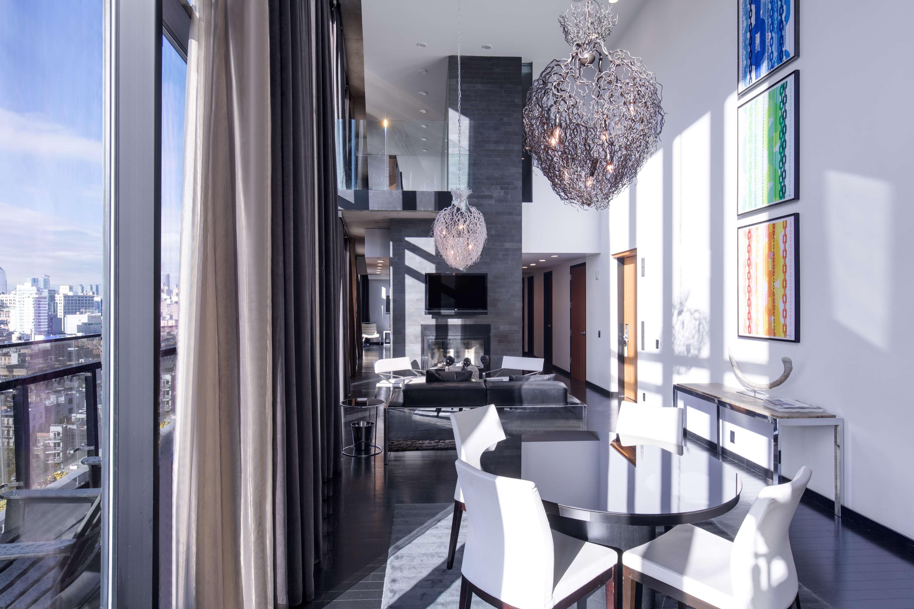 Sixty Les Hotel 4*