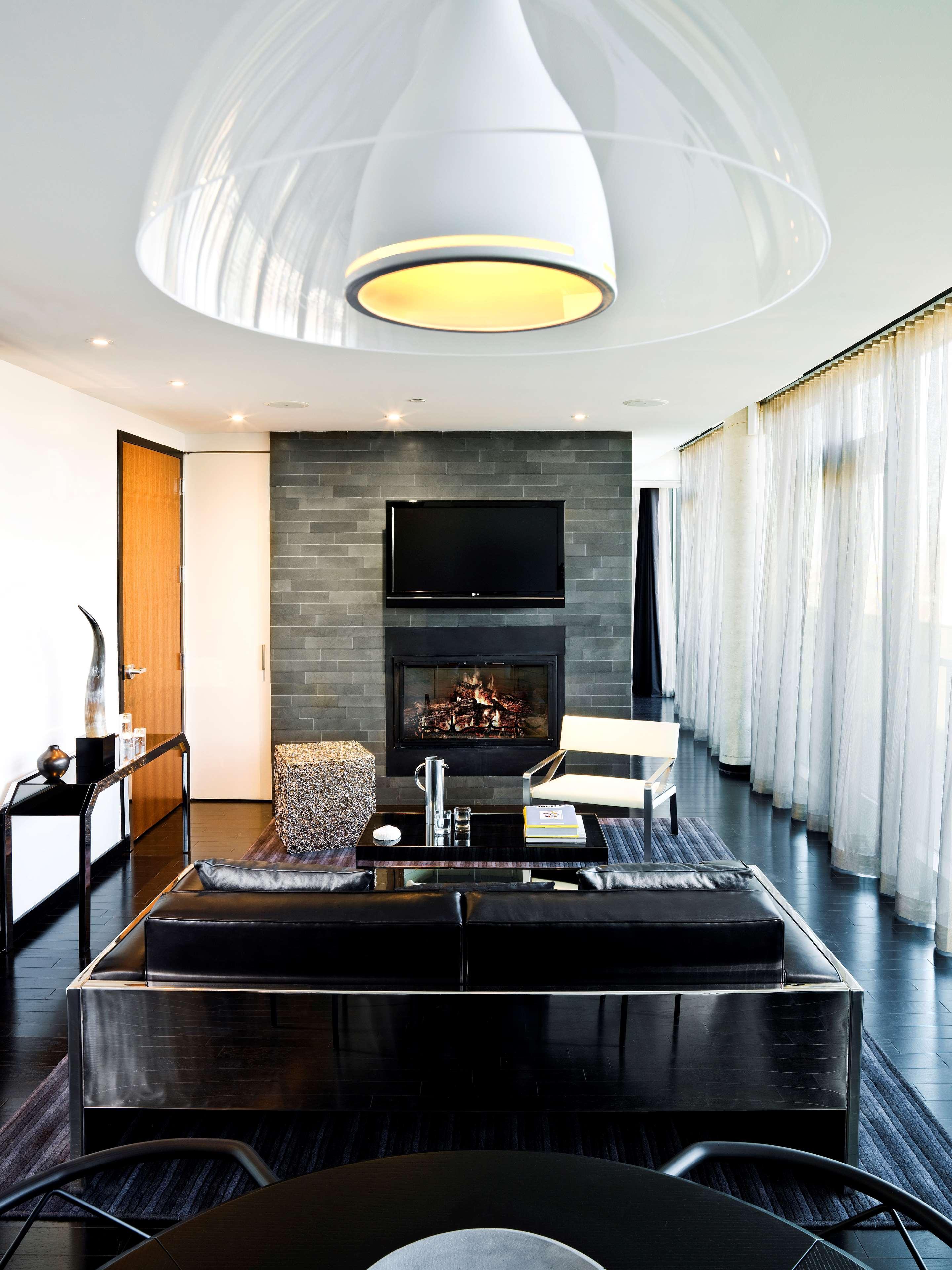 Sixty Les Hotel