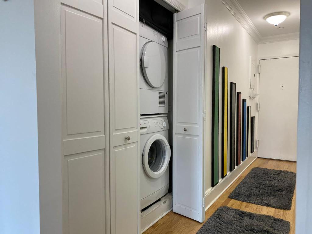 Great Location Near Times Square Apartment *
