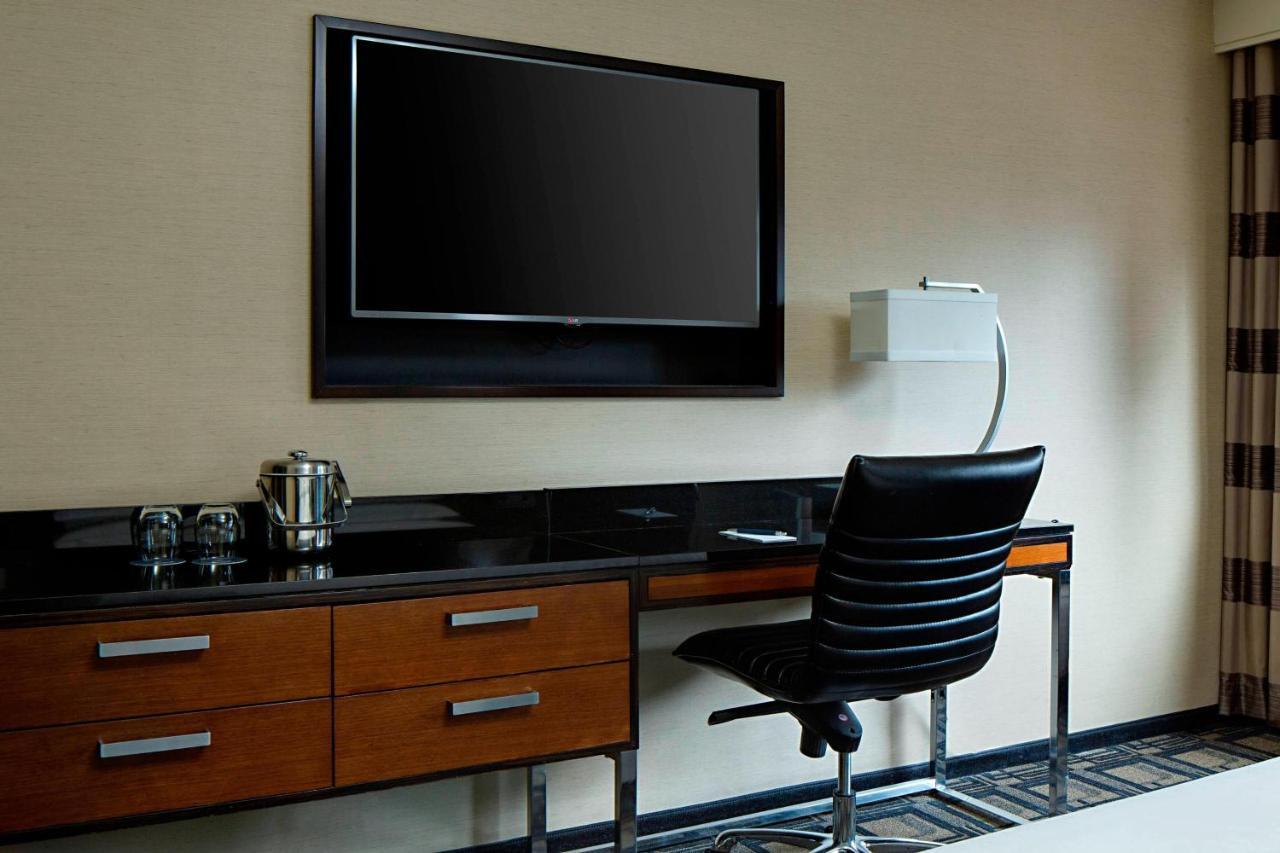 Sheraton Times Square Hotel 4*