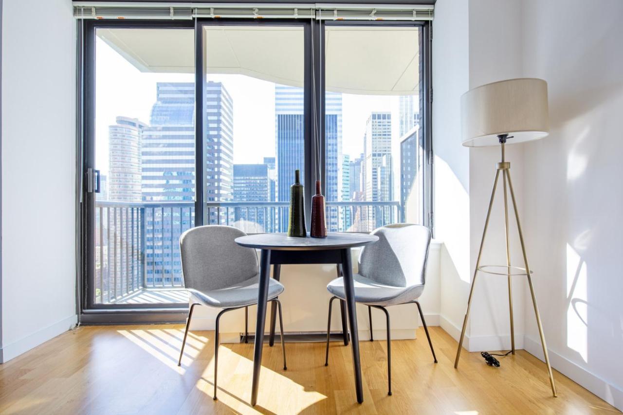 Apartment Sutton Place 1br W Elevator Nr Park Nyc-520 New York