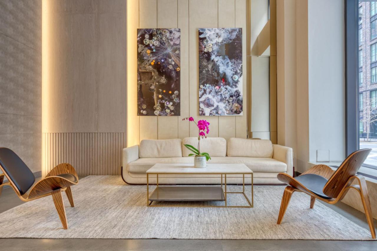 Midtown West 2br W Doorman Gym Wd Nr Times Sq Nyc-1067 Apartment *