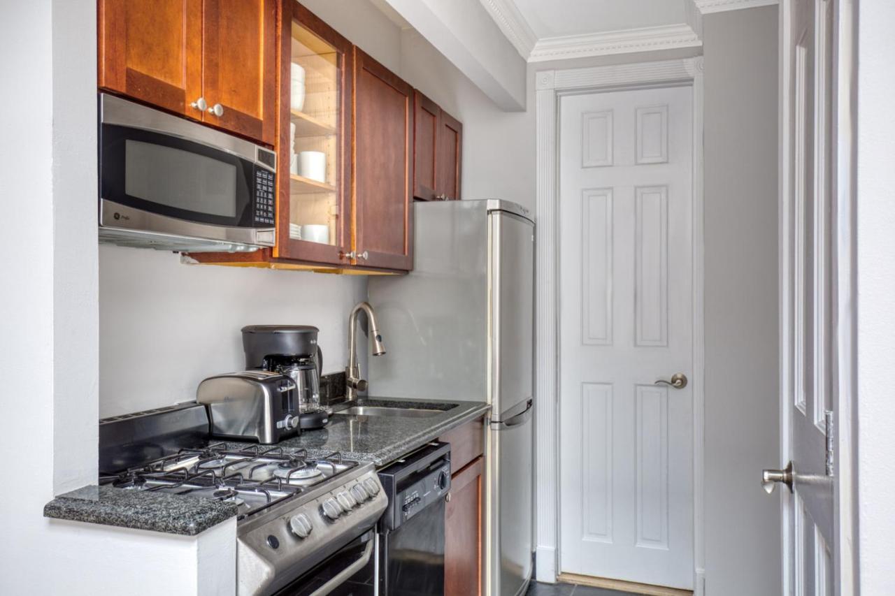 West Village 1br W Skylight Wd Nyc-1028 New York