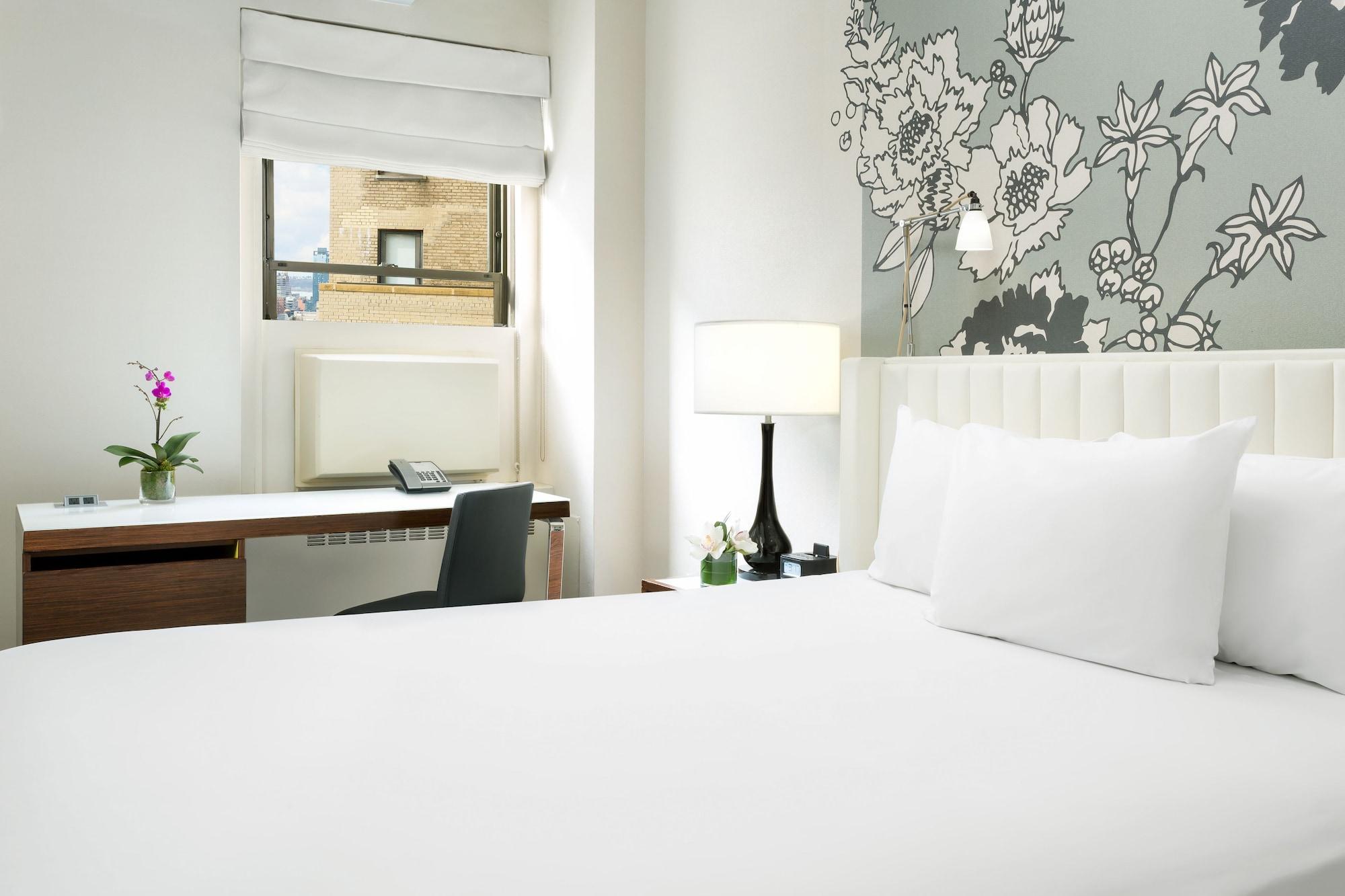 Stewart Hotel 4*