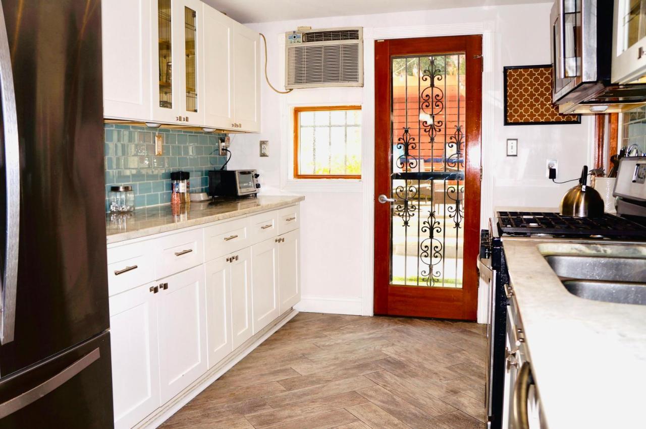 Homestay Modern Brownstone 2bdrm Duplex With Backyard Terrace New York