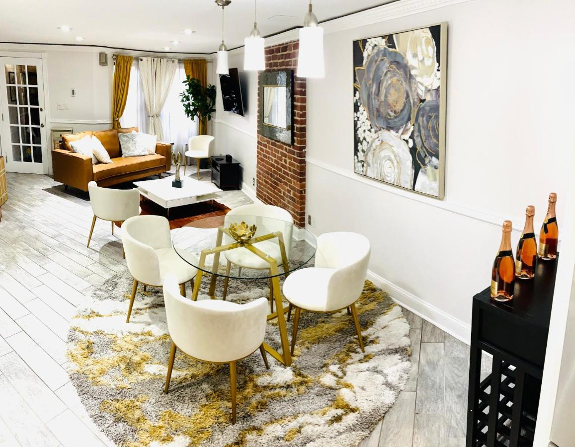 Homestay Modern Brownstone 2bdrm Duplex With Backyard Terrace