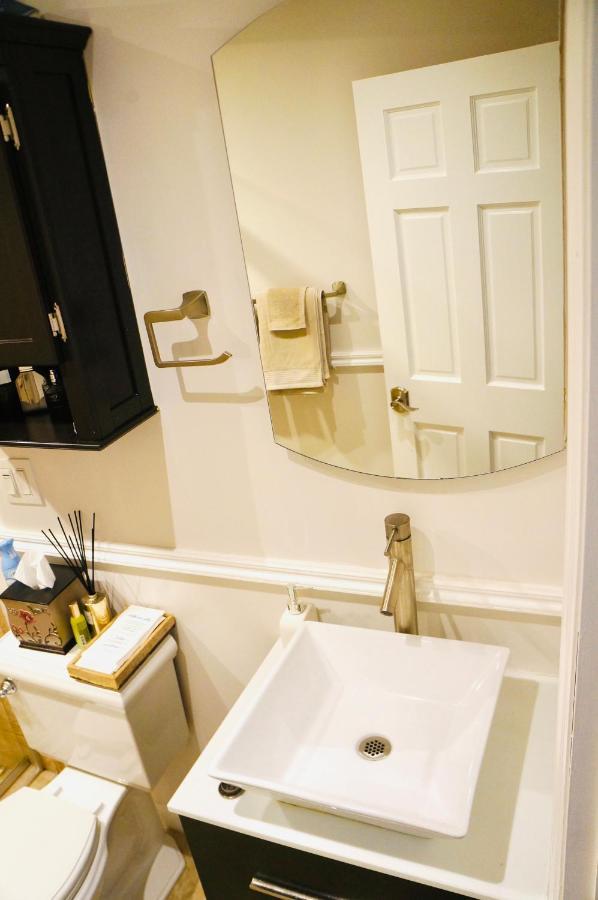 Modern Brownstone 2bdrm Duplex With Backyard Terrace * New York