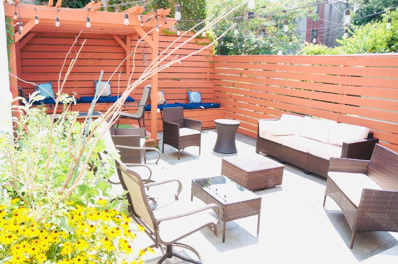 Homestay Modern Brownstone 2bdrm Duplex With Backyard Terrace