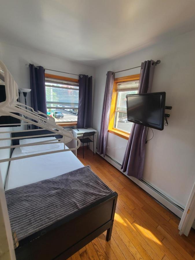 Homestay Single Bed Space For Traveler *