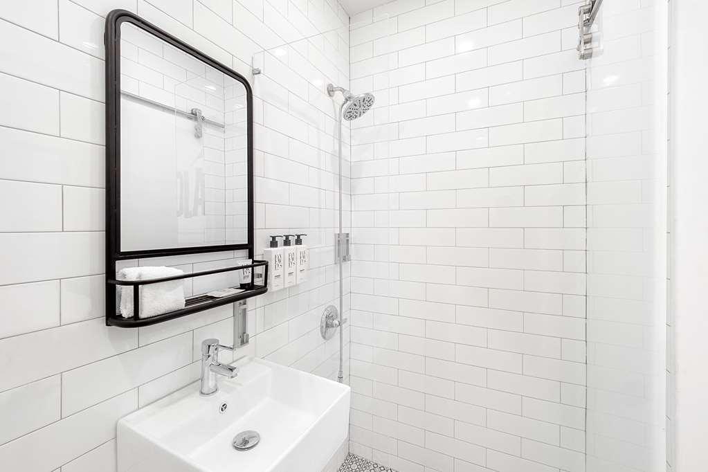Hotel Behome By Luxurban. Travelodge *