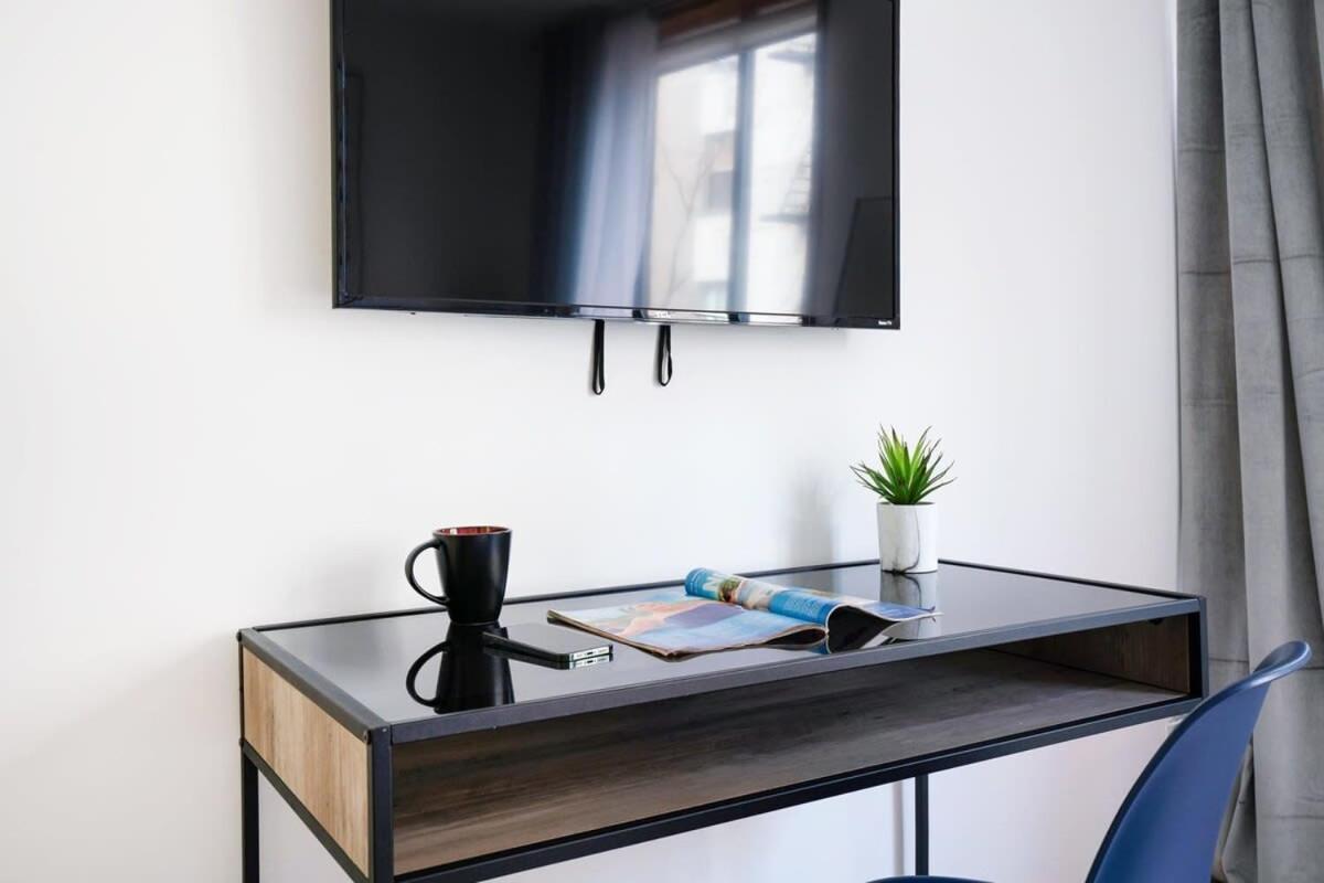 Apartment 75-3b 3br Luxury Duplex Brand New &d Elevator *