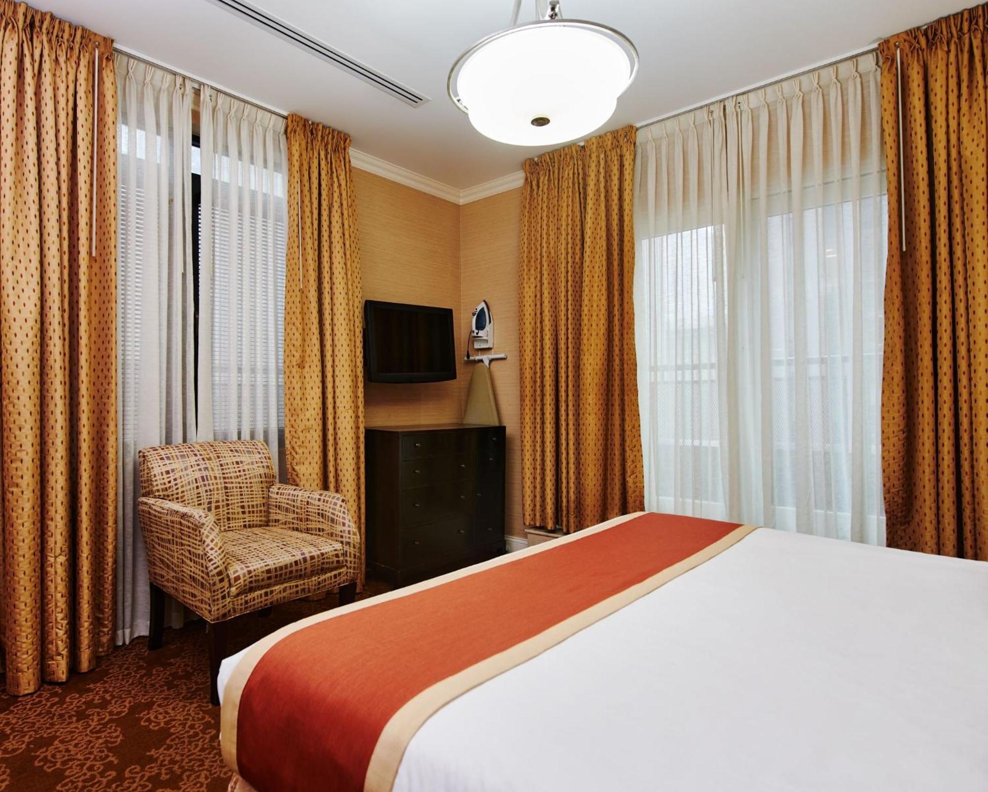 Radio Aparthotel 3*
