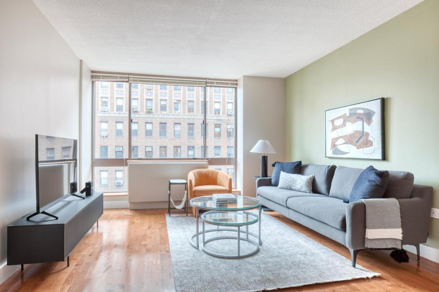 Uws 2br W Gym Doorman Elevator Nr Park Nyc-1050 Apartment