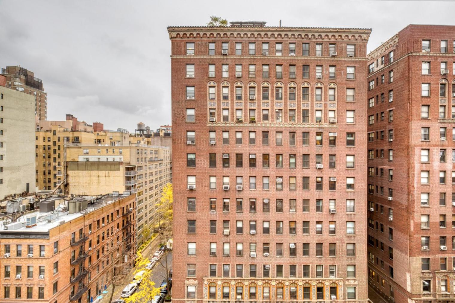 Uws 2br W Gym Doorman Elevator Nr Park Nyc-1050 New York