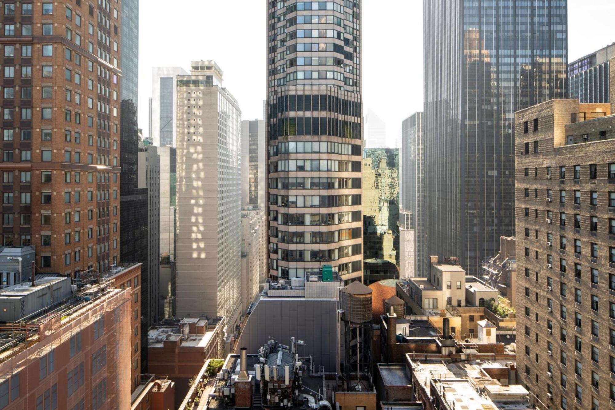 The Manhattan Club Hotel 4*