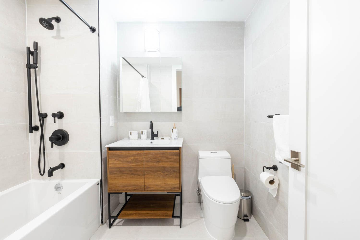 149bk-202 New 1br In Prime Greenpoint Bk New York