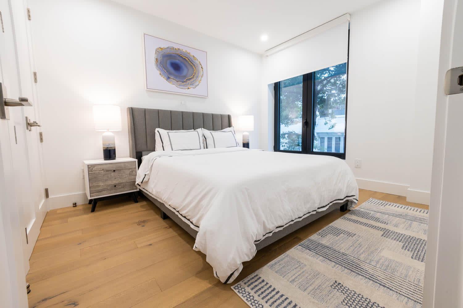 149bk-202 New 1br In Prime Greenpoint Bk