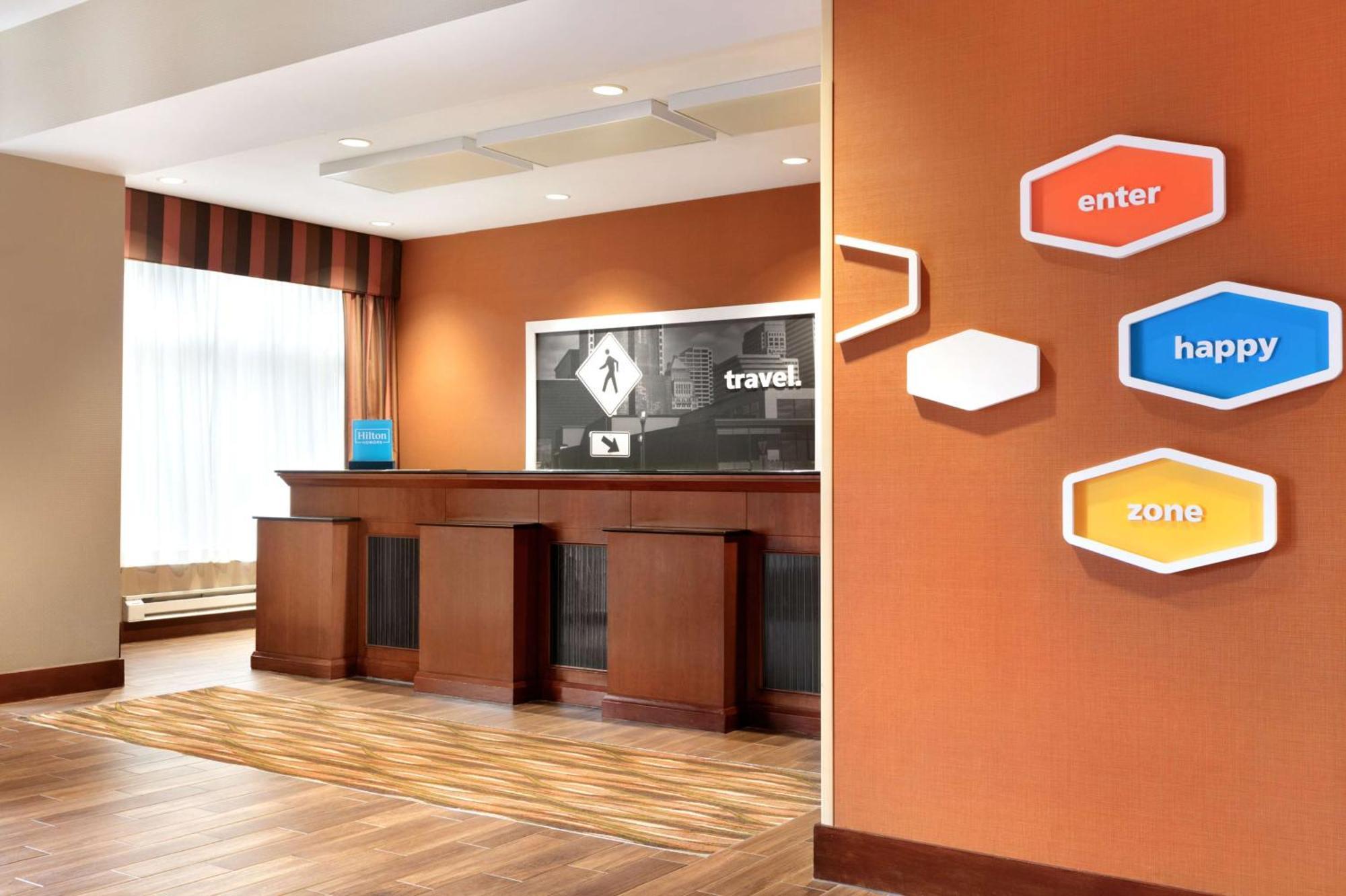 Hotel Hampton - Laguardia Airport 3*