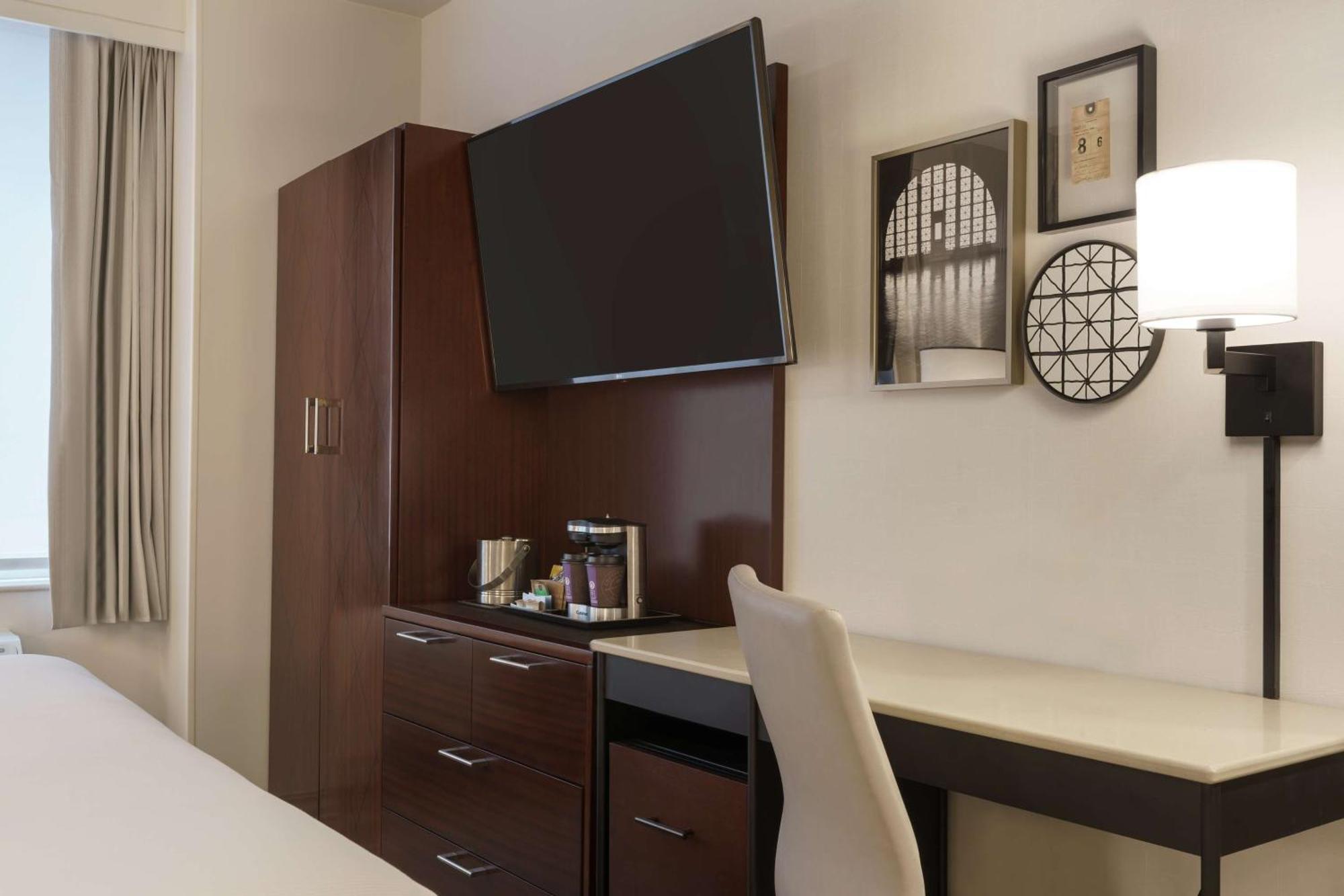 Doubletree By Hilton Downtown New York