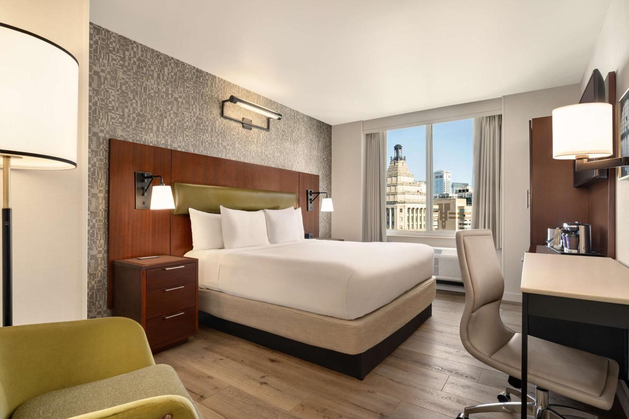 Doubletree By Hilton Downtown