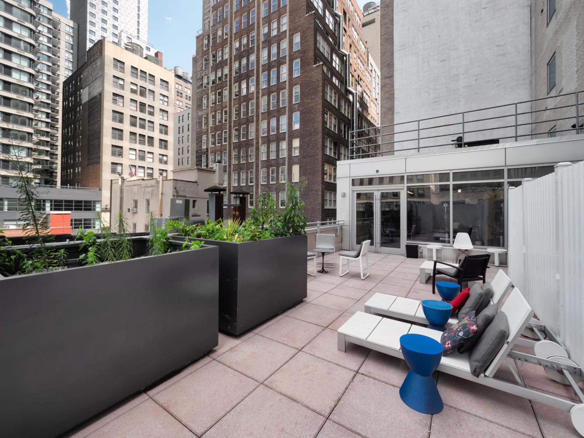 Hotel The Herald By Luxurban 3*
