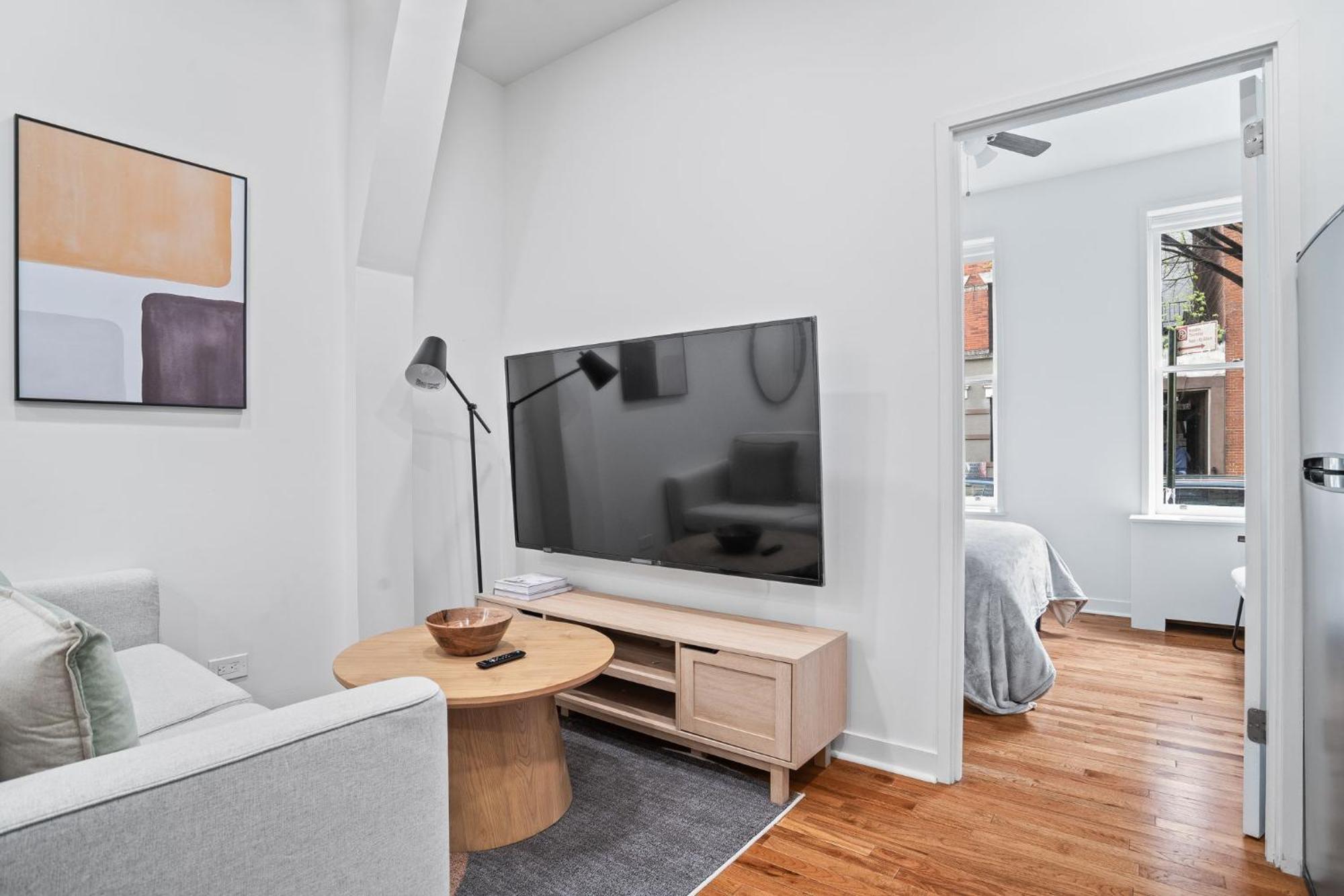 Apartment Minimalist Charm 2br 1bath